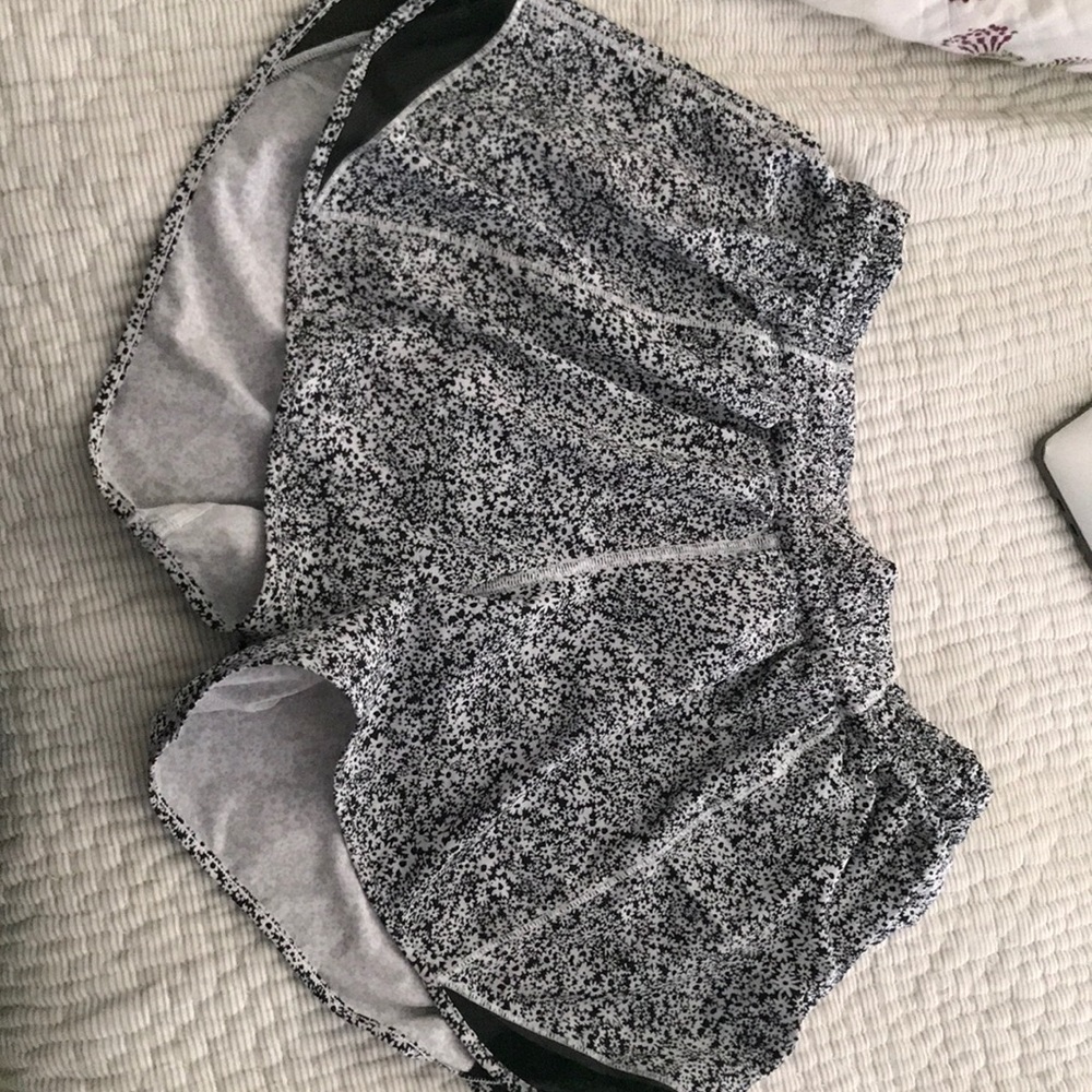 Lululemon short s